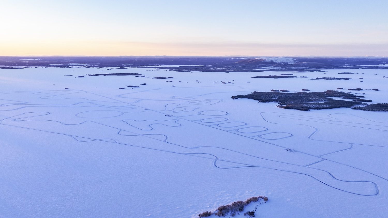 Circuits Lapland Ice Driving